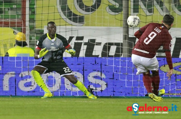 Salernitana, arriva il “Puma”: i granata vicini a chiudere per Gomis - aSalerno.it