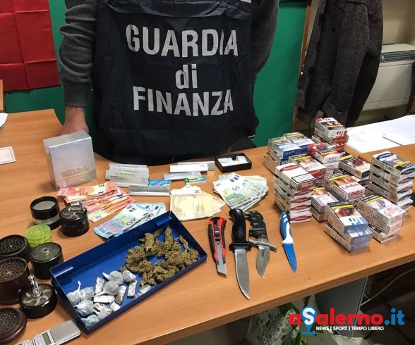 Caffè, hashish e marijuana: spacciava nel suo bar, arrestato titolare dalla Finanza - aSalerno.it