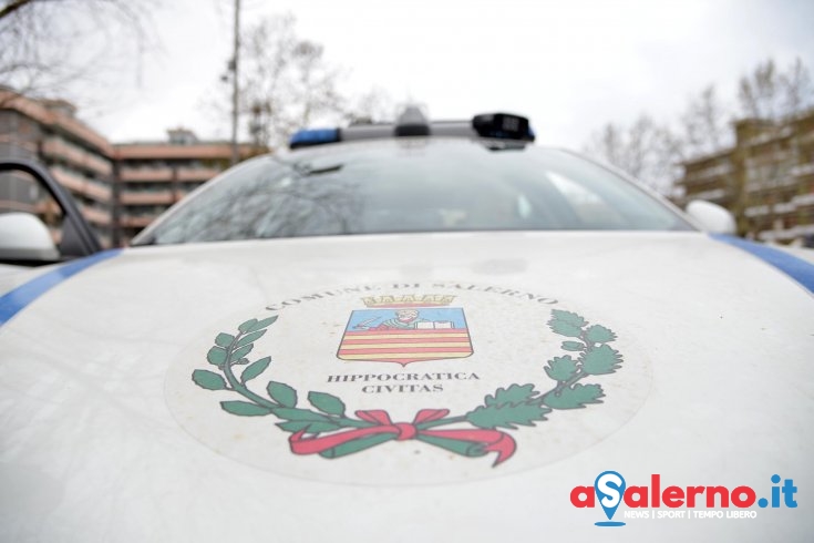 Enoteca abusiva nel centro di Salerno, il blitz della Municipale - aSalerno.it