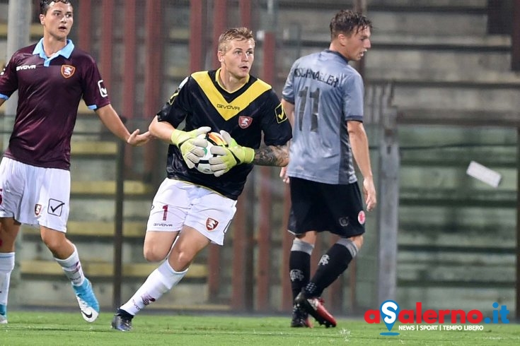 Rivoluzione in campo: Sprocati si riprende la Salernitana, dubbio tra i pali - aSalerno.it