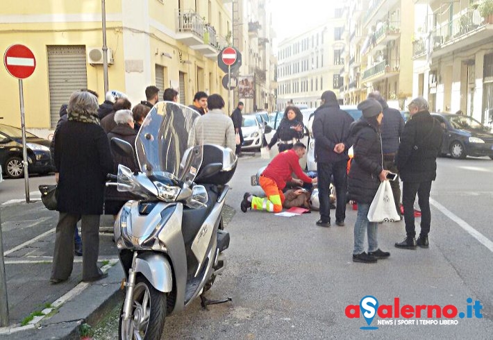 Incidente all’incrocio di via Paolo De Granita e via De Martino - aSalerno.it