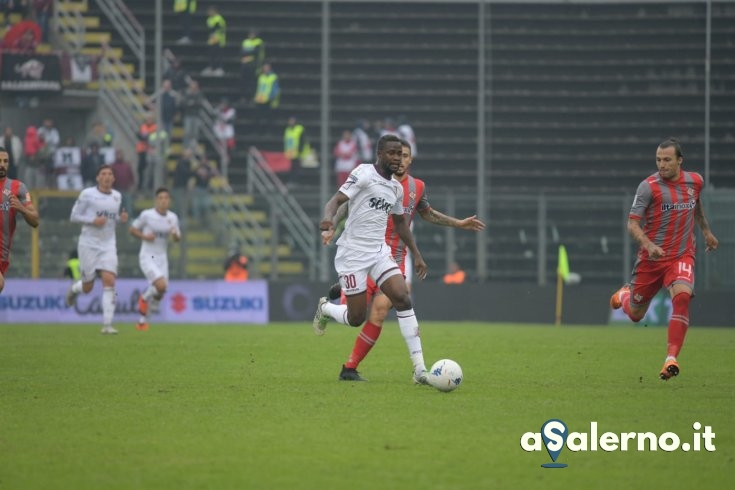 Salernitana, grigio primo tempo a Cremona: 0-0 - aSalerno.it