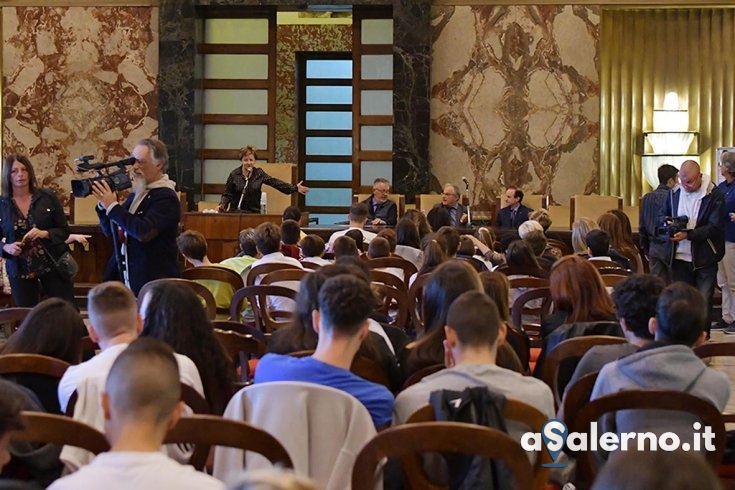 Autismo nelle scuole, Naddeo: “C’è bisogno della collaborazione di tutti” - aSalerno.it