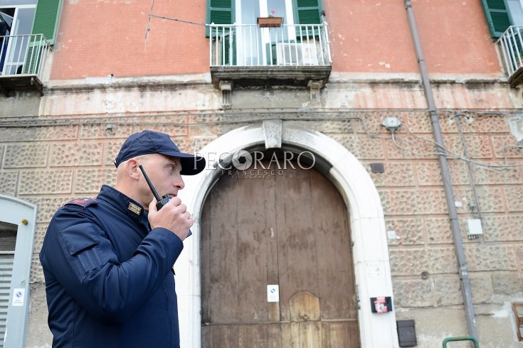 Litiga con la moglie e aggredisce gli agenti. Arrestato - aSalerno.it