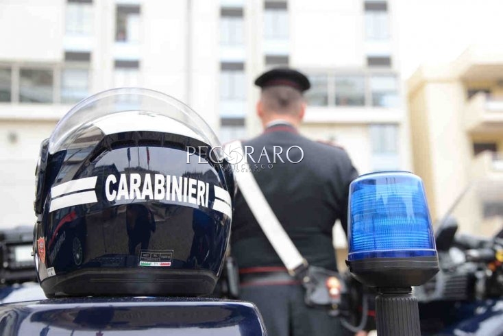 Eroina, cocaina e hashish in casa, scoperto dai Carabinieri durante un controllo ai domiciliari - aSalerno.it