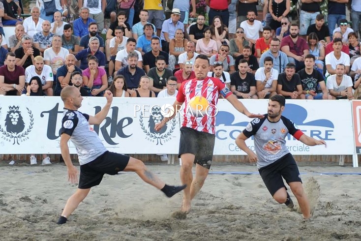 Santa Teresa Beach Soccer: Michema Caffè vs Gioia e Gusto/ Barber Salon - aSalerno.it