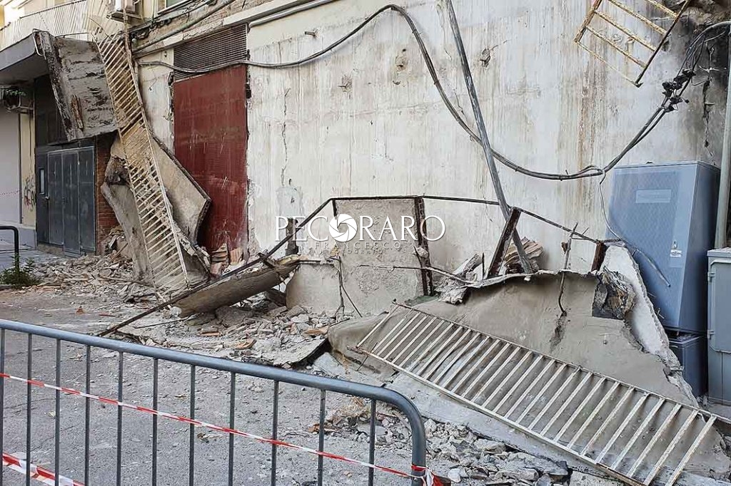 SAL - 13 08 2019 Salerno Torrione. Crollo balcone. Foto Tanopress