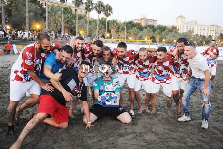 La Compagnia del Concord conquista il Santa Teresa Beach Soccer - aSalerno.it