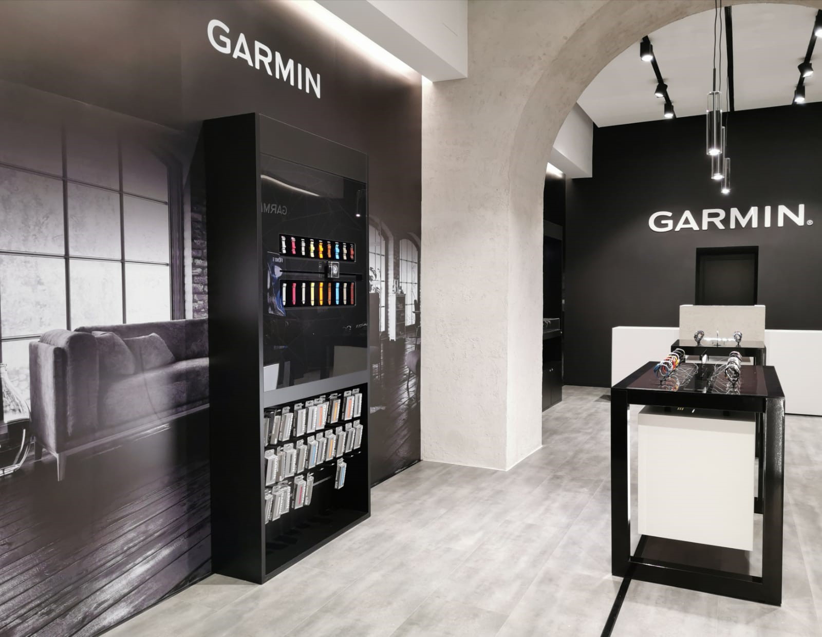 GARMIN_Temporary Store_Salerno_ (4)