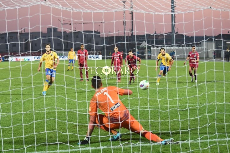 Salernitana a secco, il Cittadella resiste e vince (4-3) - aSalerno.it