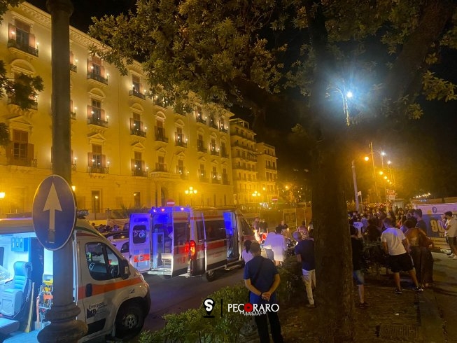 Incidente davanti Palazzo Sant’Agostino, tre feriti - aSalerno.it