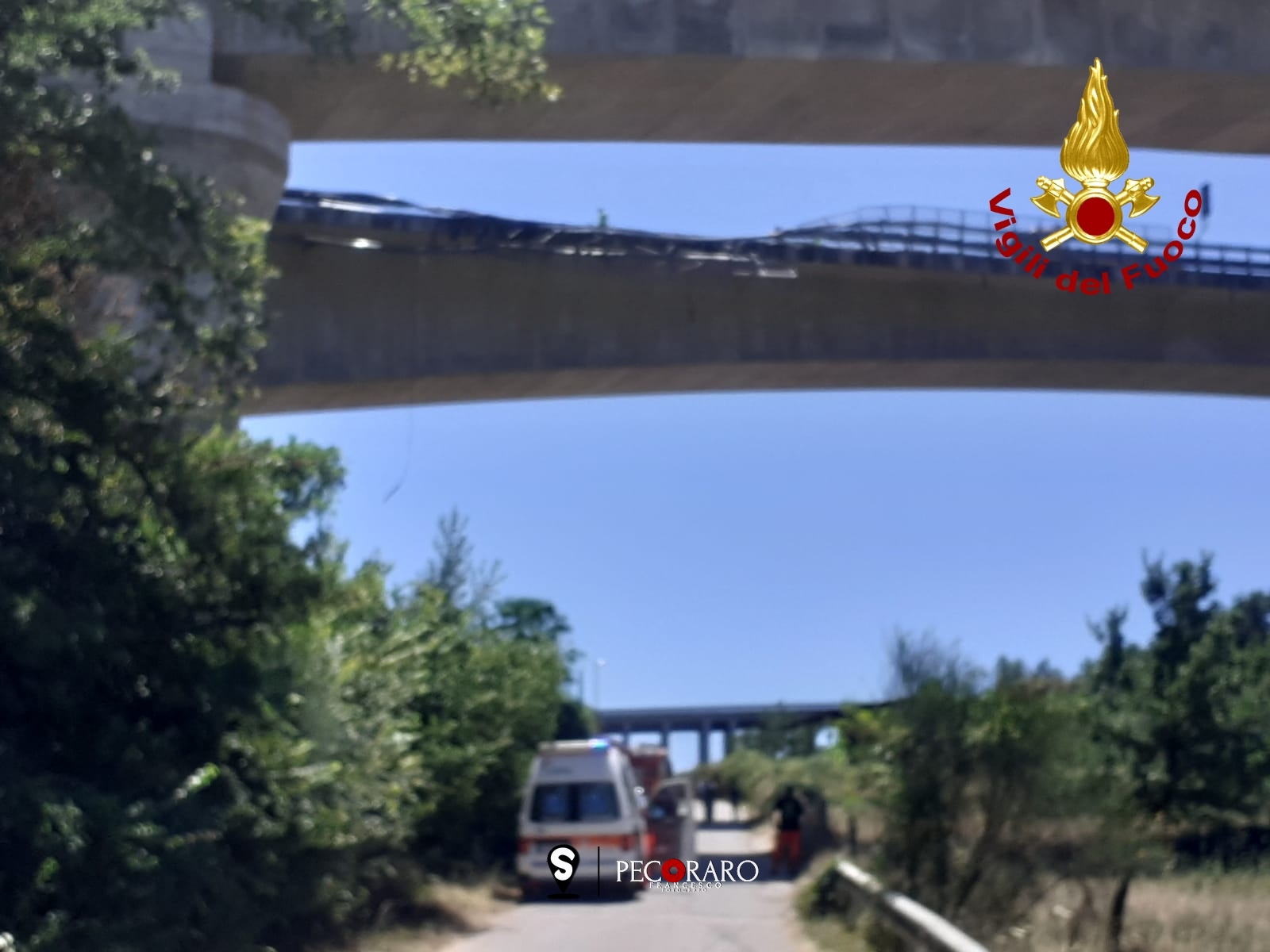 Tragedia a Campagna, tir precipita dal viadotto due morti