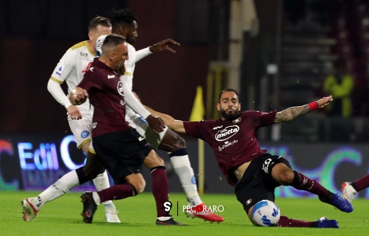 Salernitana in palla, 0 a 0 con il Napoli (pt) - aSalerno.it