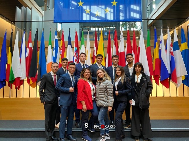Tirocini a Bruxelles con l’europarlamentare Lucia Vuolo - aSalerno.it