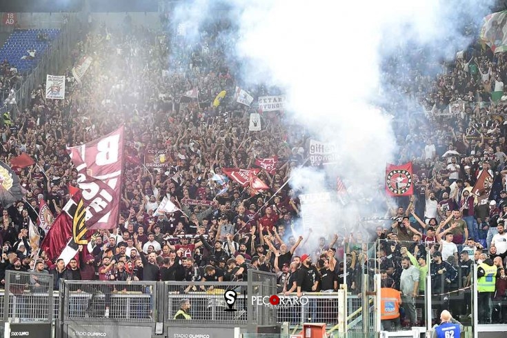 Tifosi granata accoltellati a Roma, caos prima della partita - aSalerno.it