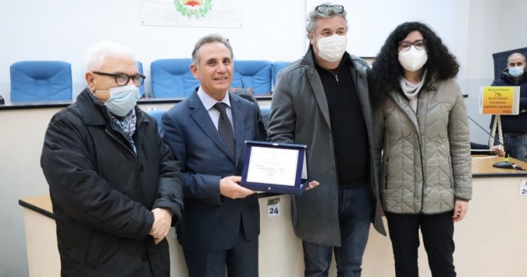 “100 giovani per riprendersi il futuro” - aSalerno.it