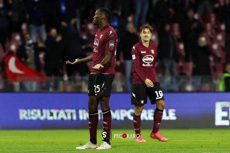 Salernitana, le pagelle… granata: notte fonda per tutti - aSalerno.it