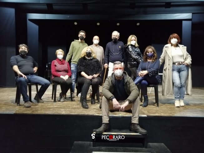 De Rosa non indietreggia: il teatro continua - aSalerno.it