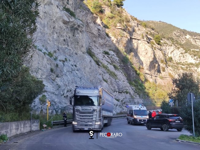 Tragedia sul viadotto Gatto, uomo perde la vita - aSalerno.it