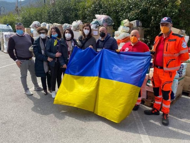 Aiuti per l’Ucraina, tir carico di generi partito questa mattina - aSalerno.it