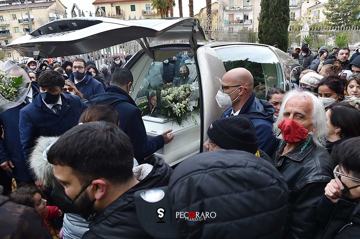 SAL - 05 03 2022 Salerno Mariconda. Funerale Anna Borsa. Foto Tanopress