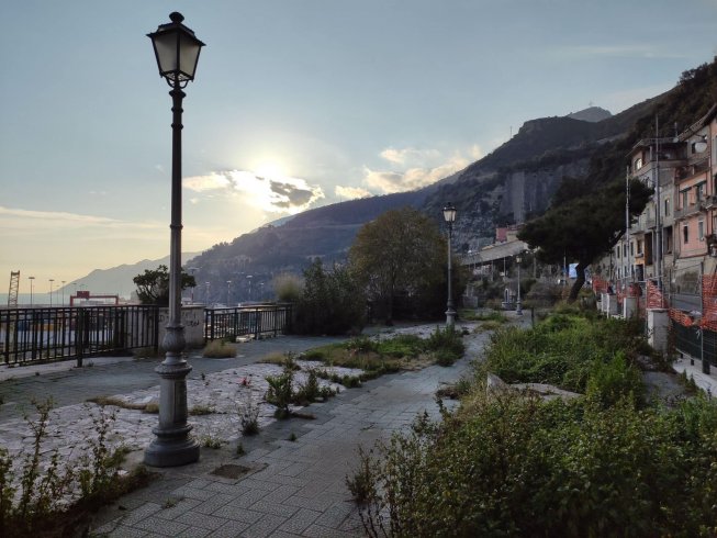 Belvedere di via Croce, un progetto per recuperare il “balcone” sul mare - aSalerno.it