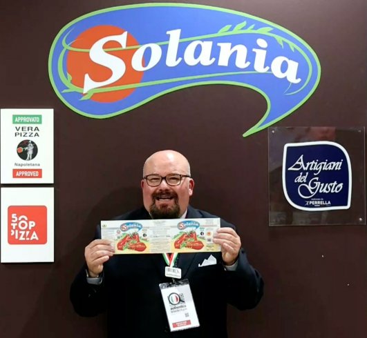 Azienda salernitana presenta il primo pomodoro San Marzano Dop certificato in Blockchain - aSalerno.it