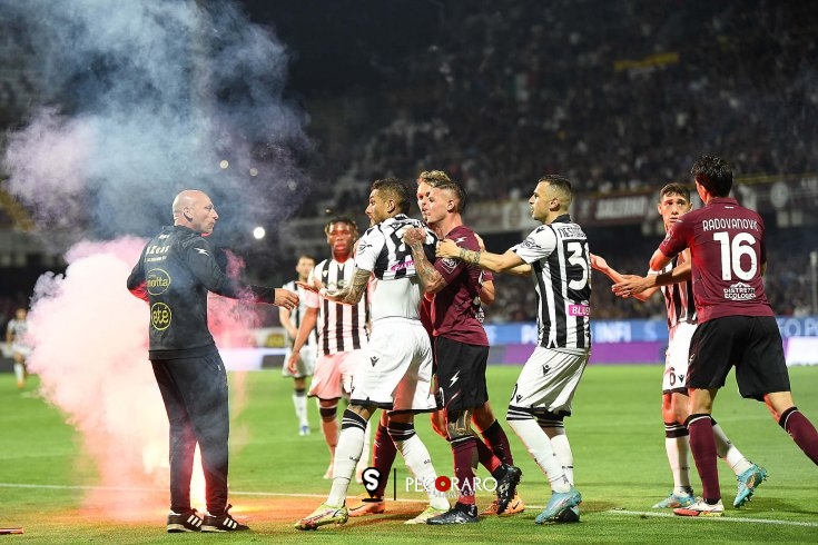 Giudice Sportivo “chiude” i Distinti per un turno, 40mila euro di multa - aSalerno.it