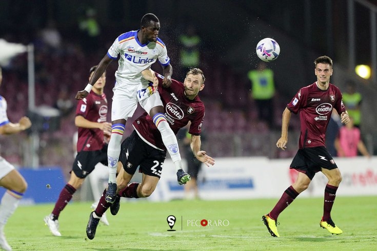Salernitana frenata dal Lecce, 0-1 (pt) - aSalerno.it