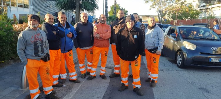 Vertenza Isam, stato di agitazione sospeso dopo l’incontro in prefettura - aSalerno.it