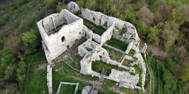 Il castello dei Sanseverino approda sull’Atlante digitale della Campania - aSalerno.it