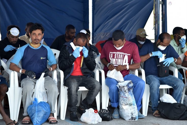 Ieri lo sbarco dell’Open Arms a Salerno, 72 migrandi a bordo - aSalerno.it