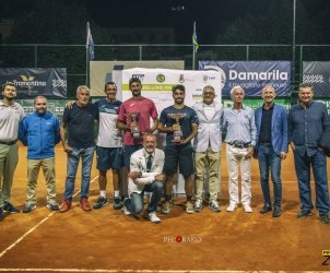 Il tennista Federico Campana al termine della finale al Social Tennis Club di Cava