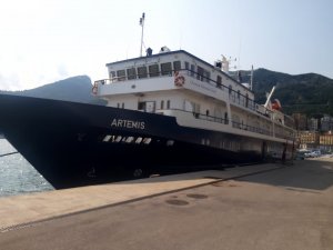 Salerno 1943 Nave Artemis